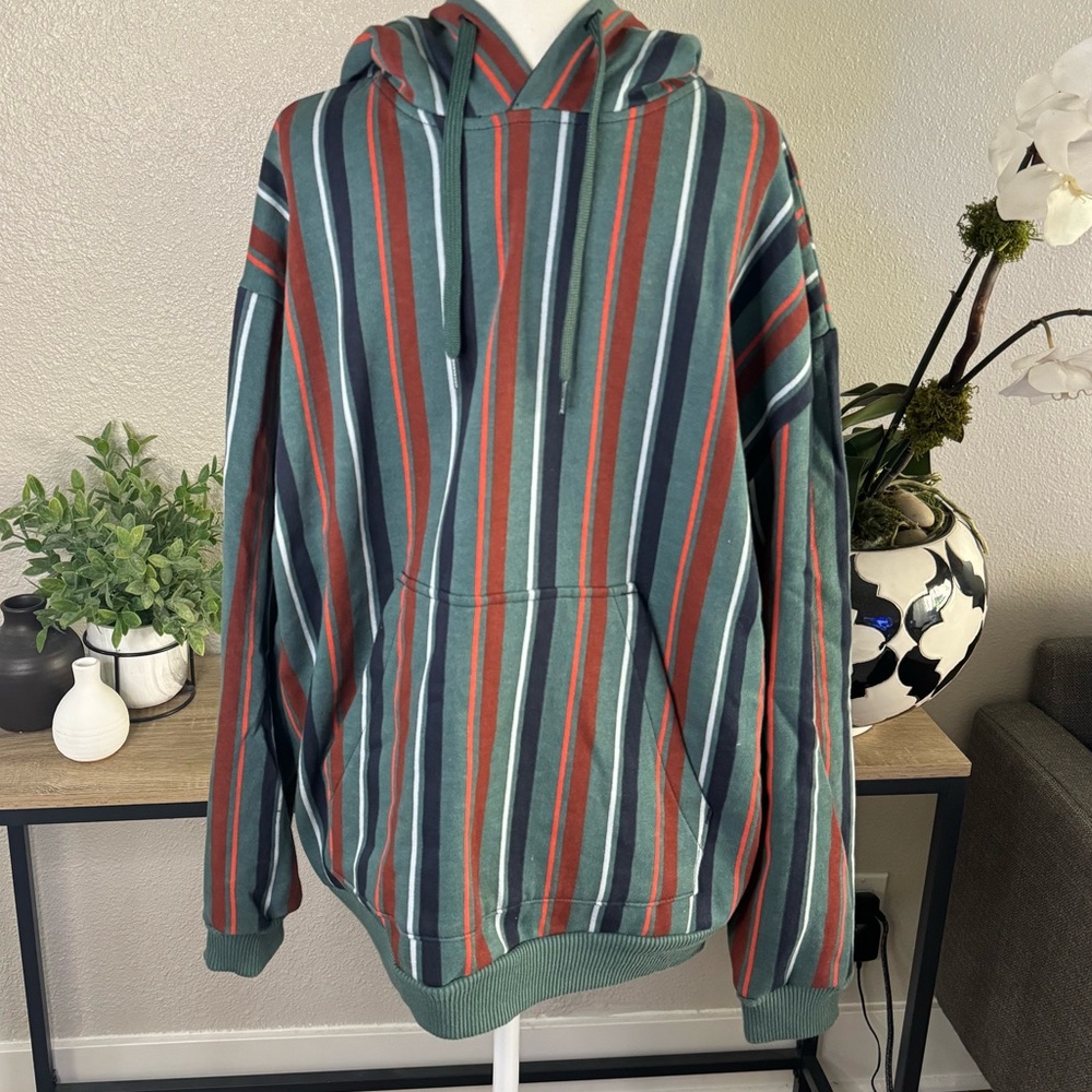 UO Men’s Striped Hoodie | Urban Outfitters Unisex